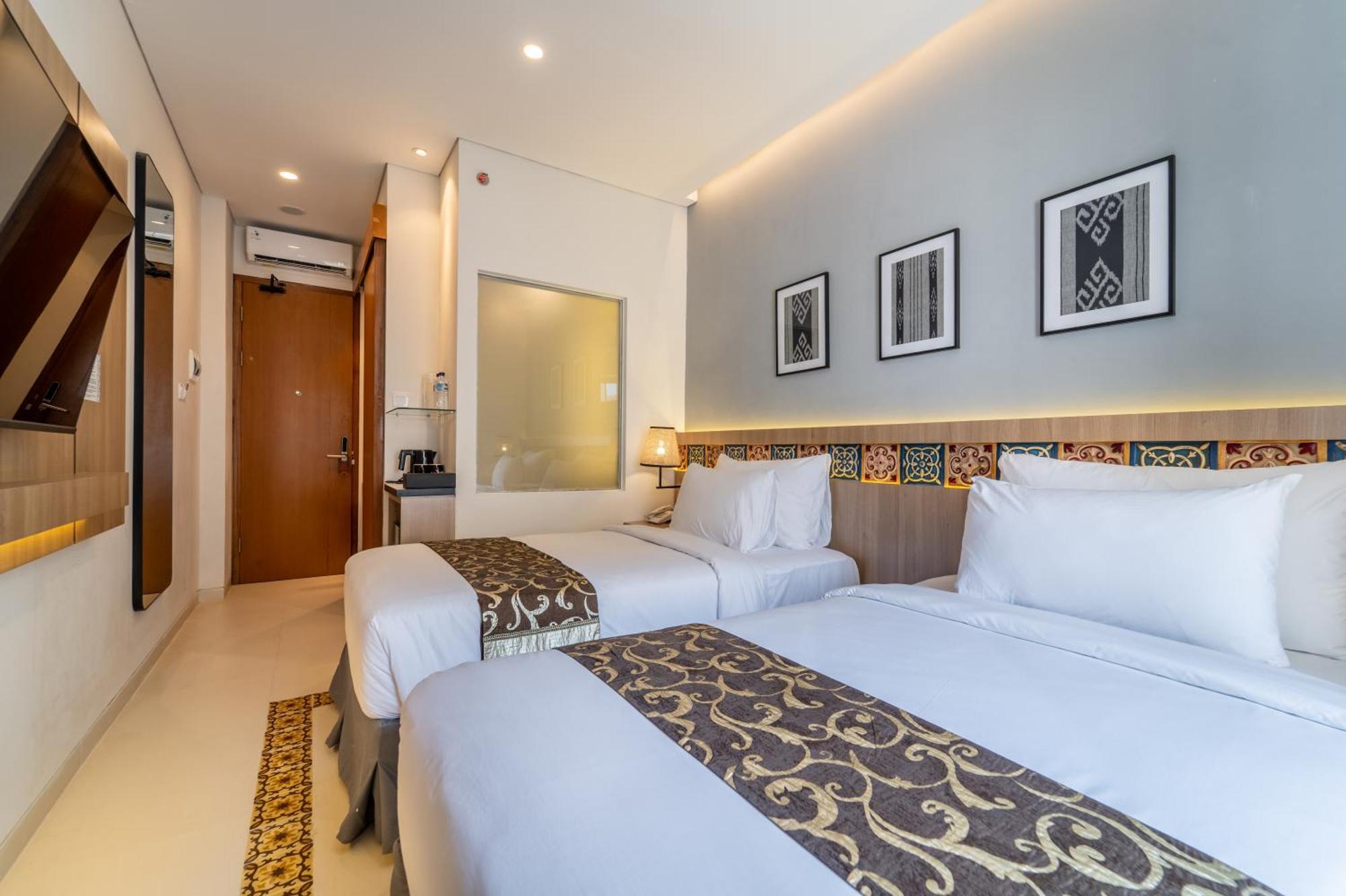 Hotel Montana Oceanside Mandalika Kuta  Exterior foto